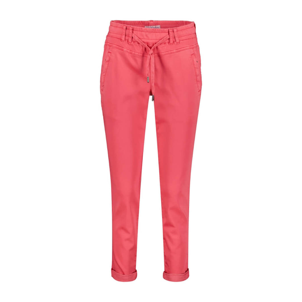 Red Button  Tessy Crop Jogger Coral! These best-selling trousers are made from 77% cotton, 22% recycled polyester, and 1% elastane for the perfect fit. 