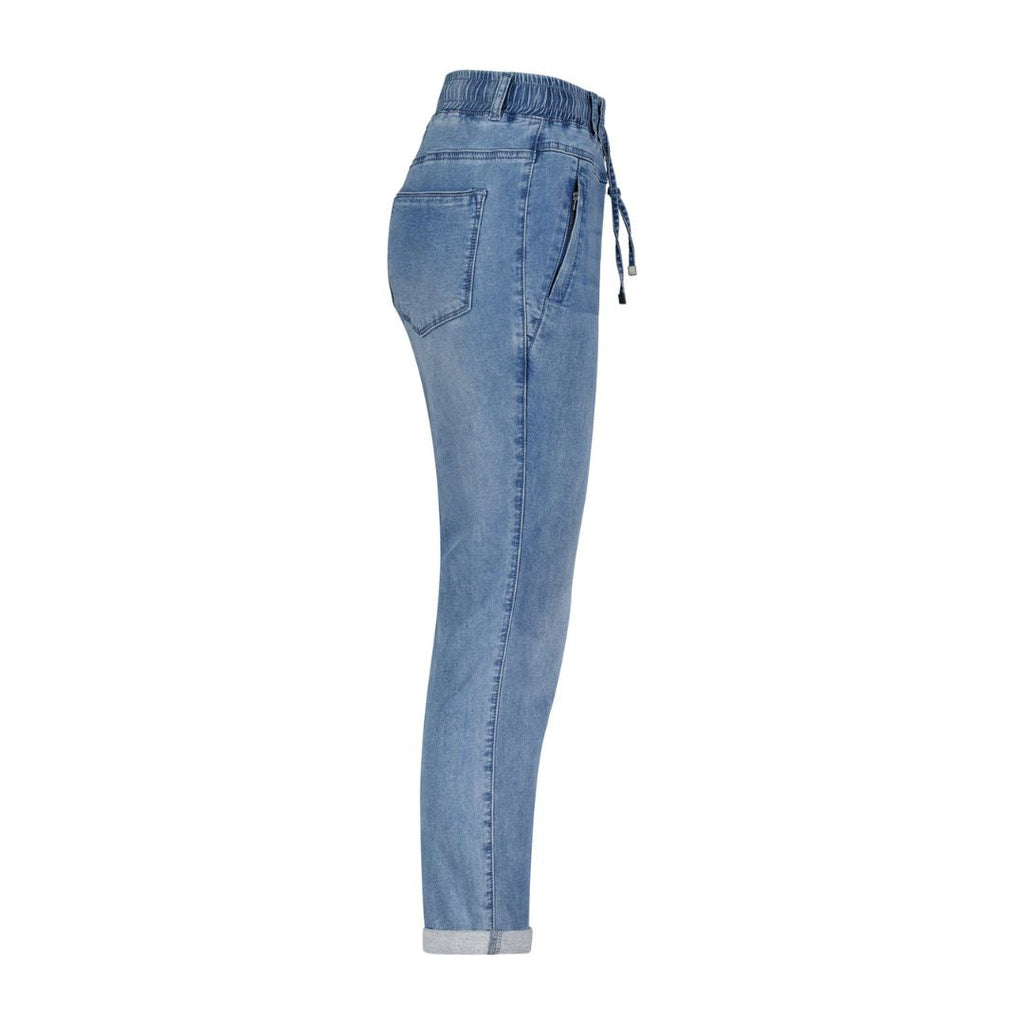 Red Button Tessy Crop Jog Midstone Denim! Made from a blend of cotton, polyester, viscose, and elastane, these pants provide both comfort and style. 